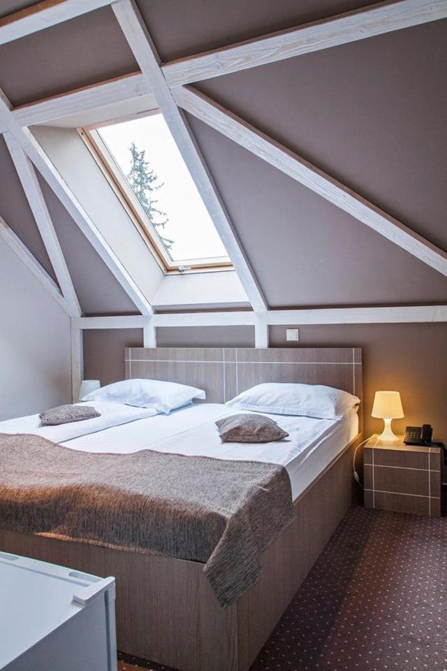 סינאיה Complex Hotelier Cota O Mie מראה חיצוני תמונה